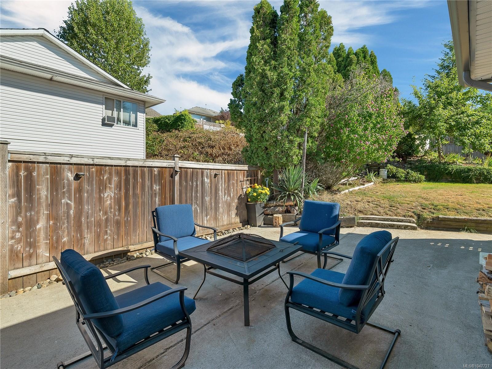 825 Pinecrest Rd, Campbell River, BC