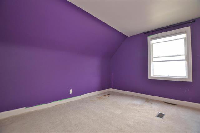 53 Harmon Ave, Winnipeg, MB