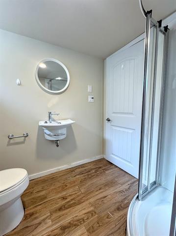 53 Harmon Ave, Winnipeg, MB