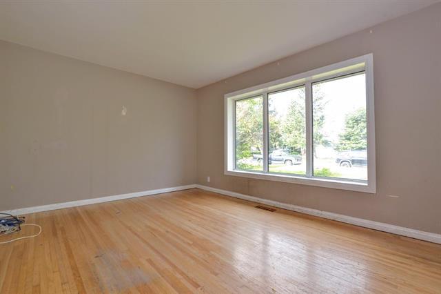 53 Harmon Ave, Winnipeg, MB