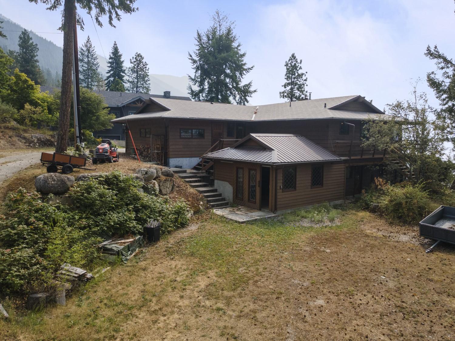 9813 3A Highway, Twin Bays, BC