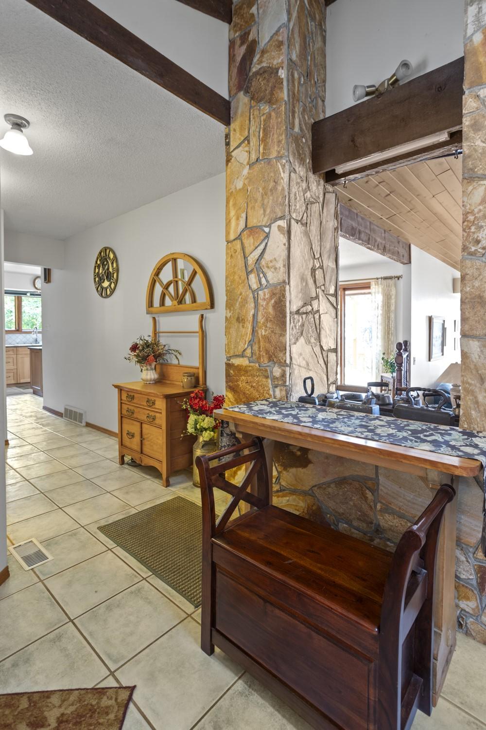 9813 3A Highway, Twin Bays, BC