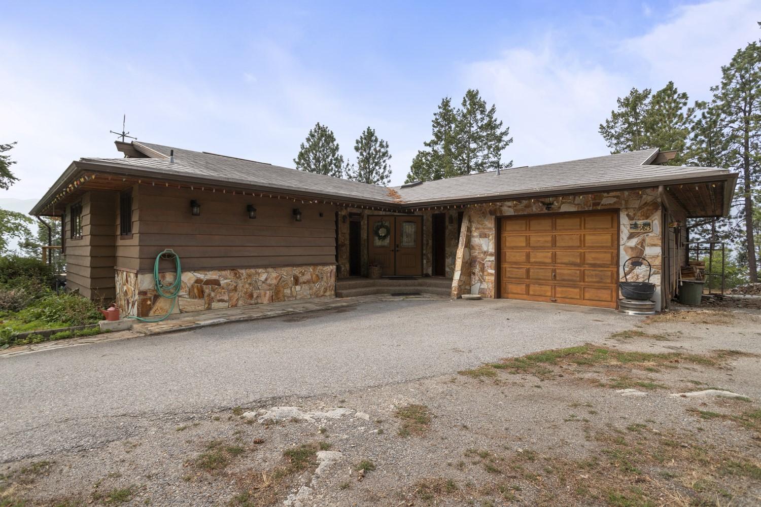 9813 3A Highway, Twin Bays, BC