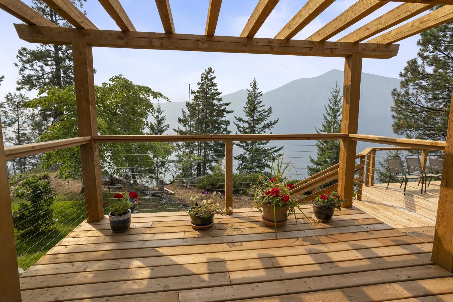 9813 3A Highway, Twin Bays, BC