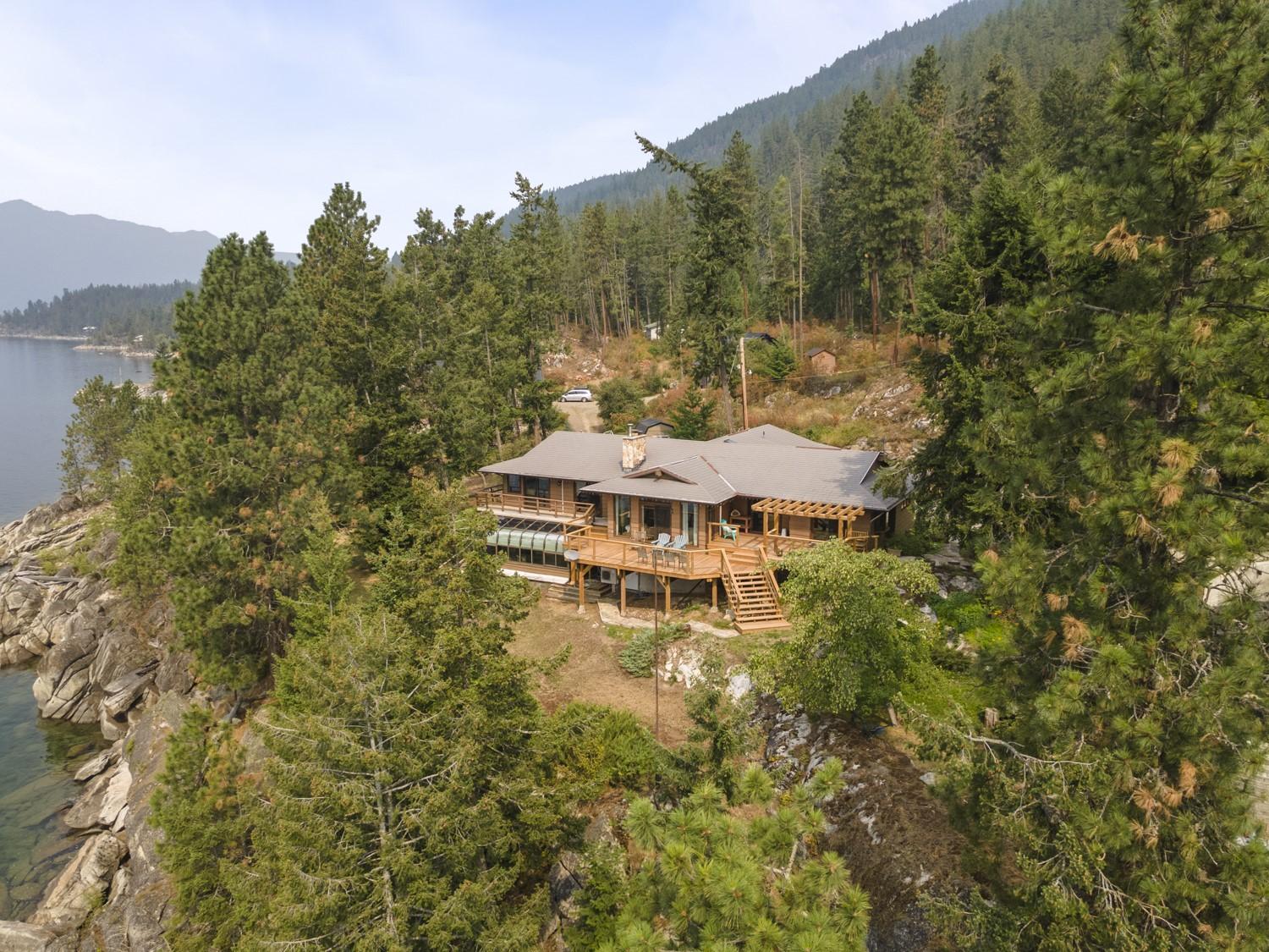9813 3A Highway, Twin Bays, BC