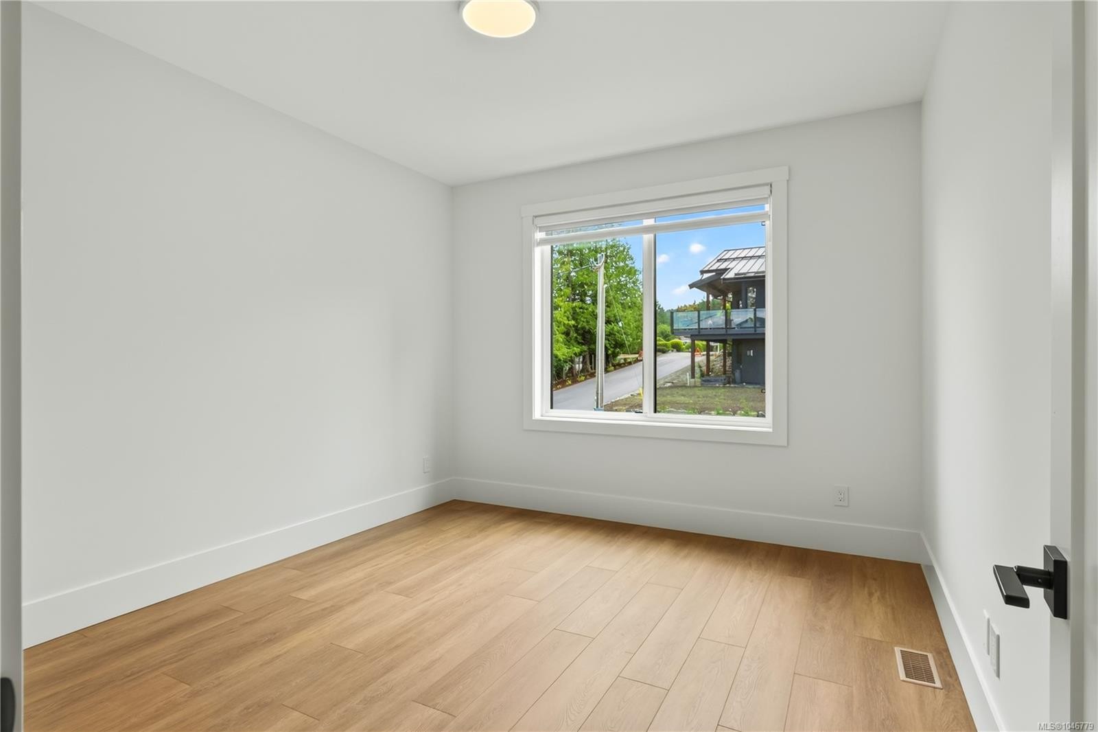 #103-2302 Arbot Rd, Nanaimo, BC