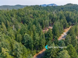 3610 Jolly Roger Cres Pender Island, BC V0N 2M2