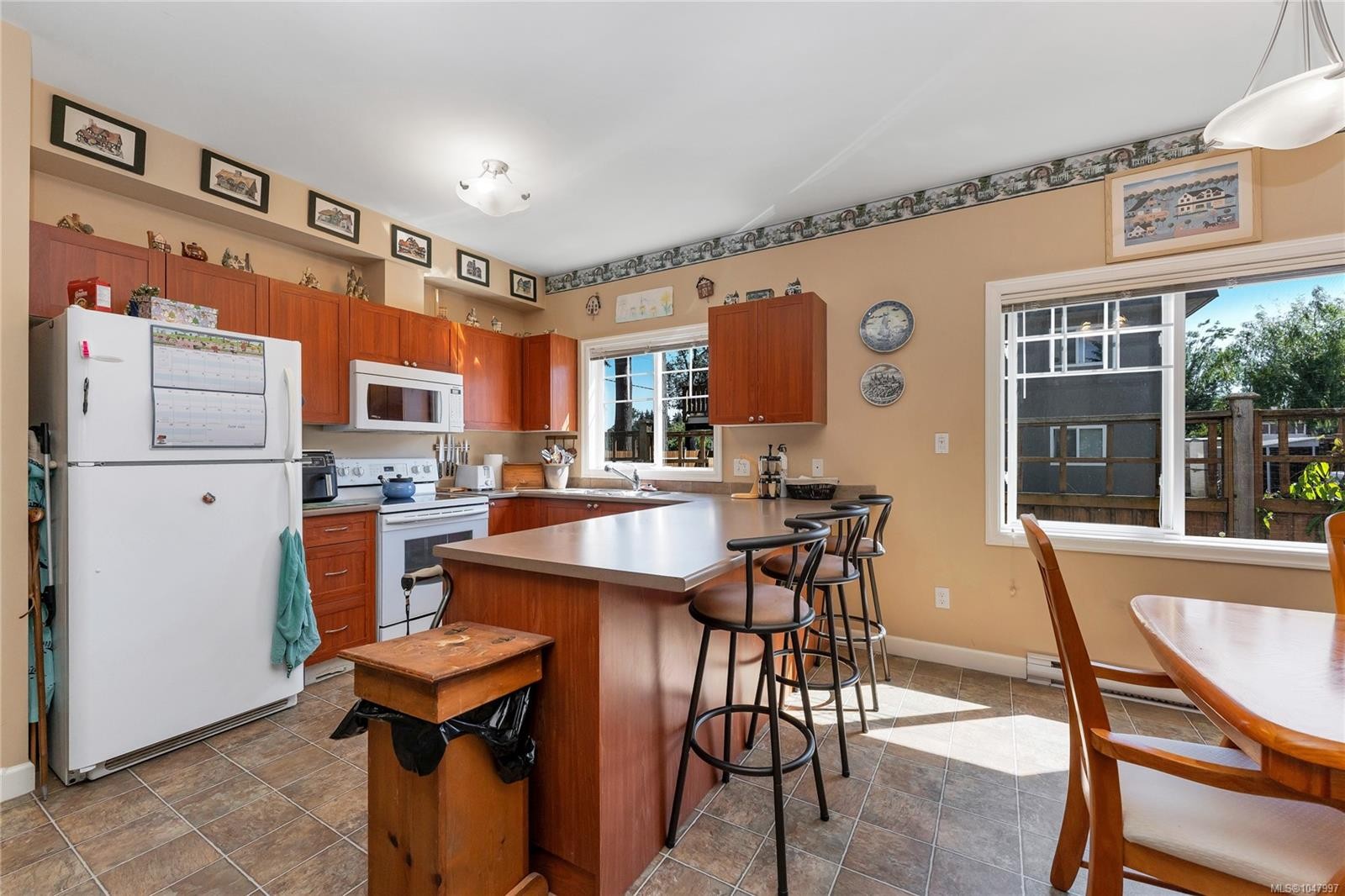 #100-2744 Matson Rd, Langford, BC