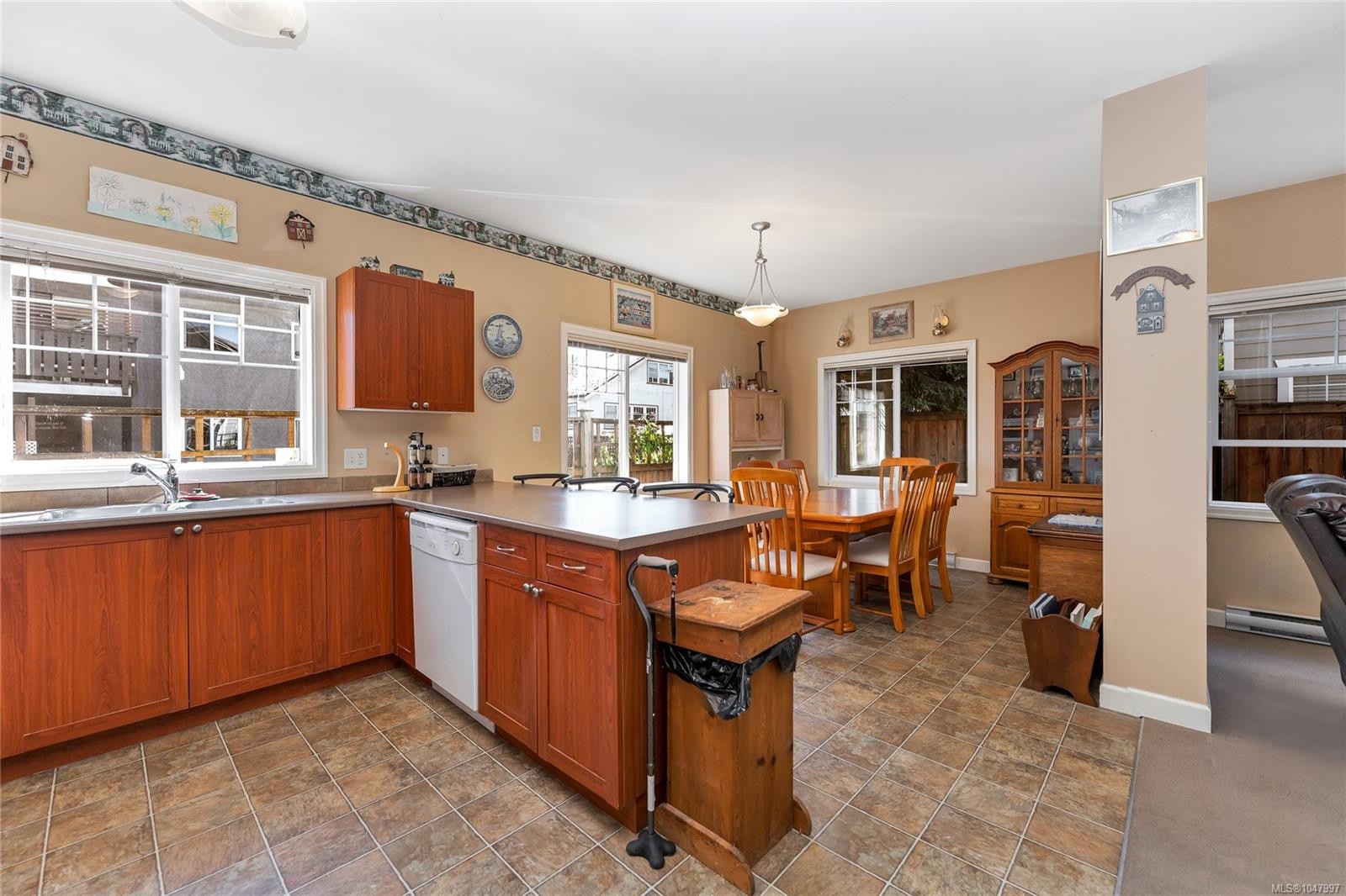 #100-2744 Matson Rd, Langford, BC