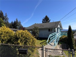 349 Rockland Rd Campbell River, BC V9W 1N7