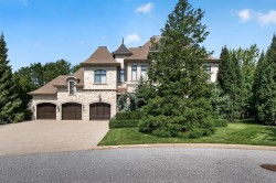 23 Rue de Savoie Candiac, QC J5R 0E6