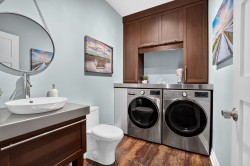 Powder room - 