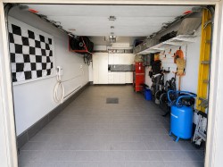 Garage - 