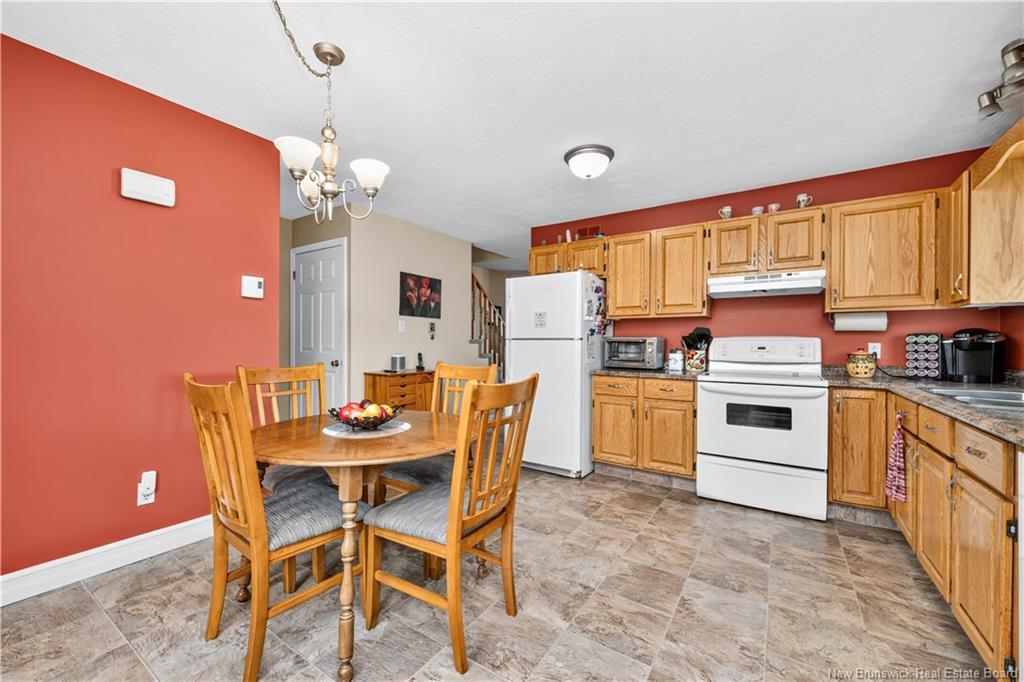 16 Briarlea Dr, Moncton, NB