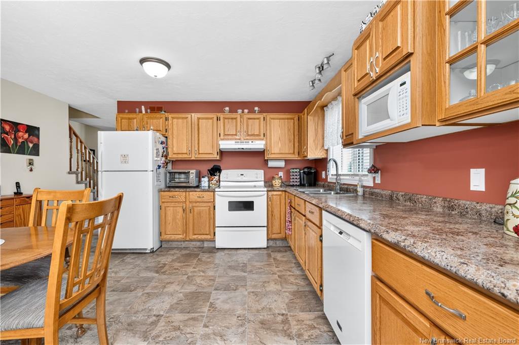 16 Briarlea Dr, Moncton, NB