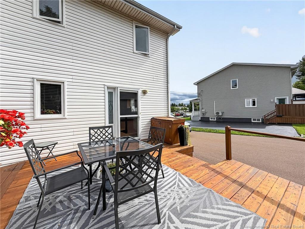 16 Briarlea Dr, Moncton, NB