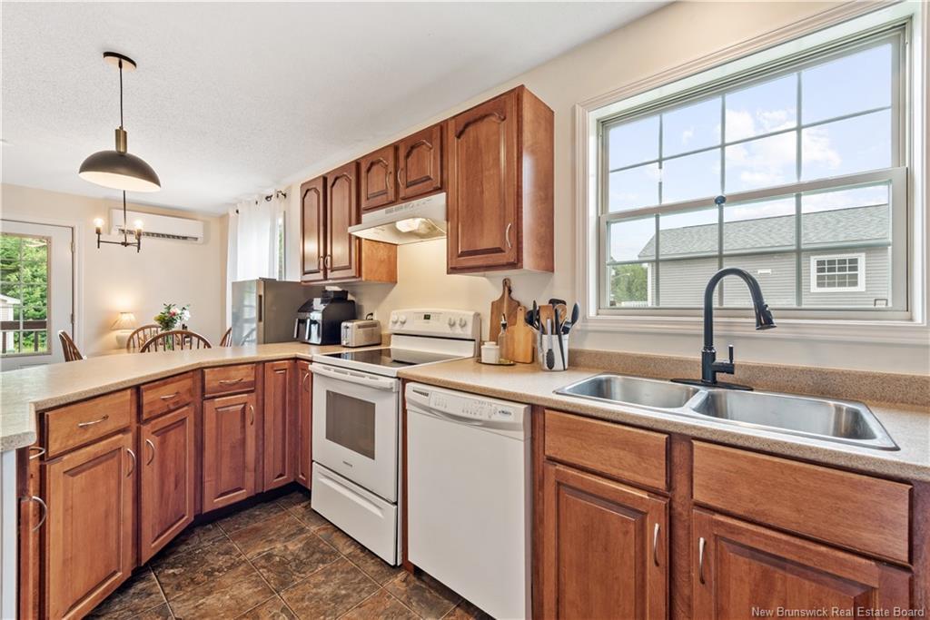 114 Sequoia Dr, Moncton, NB