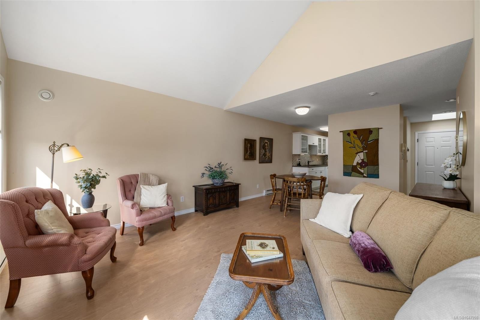 #403-275 First St, Duncan, BC