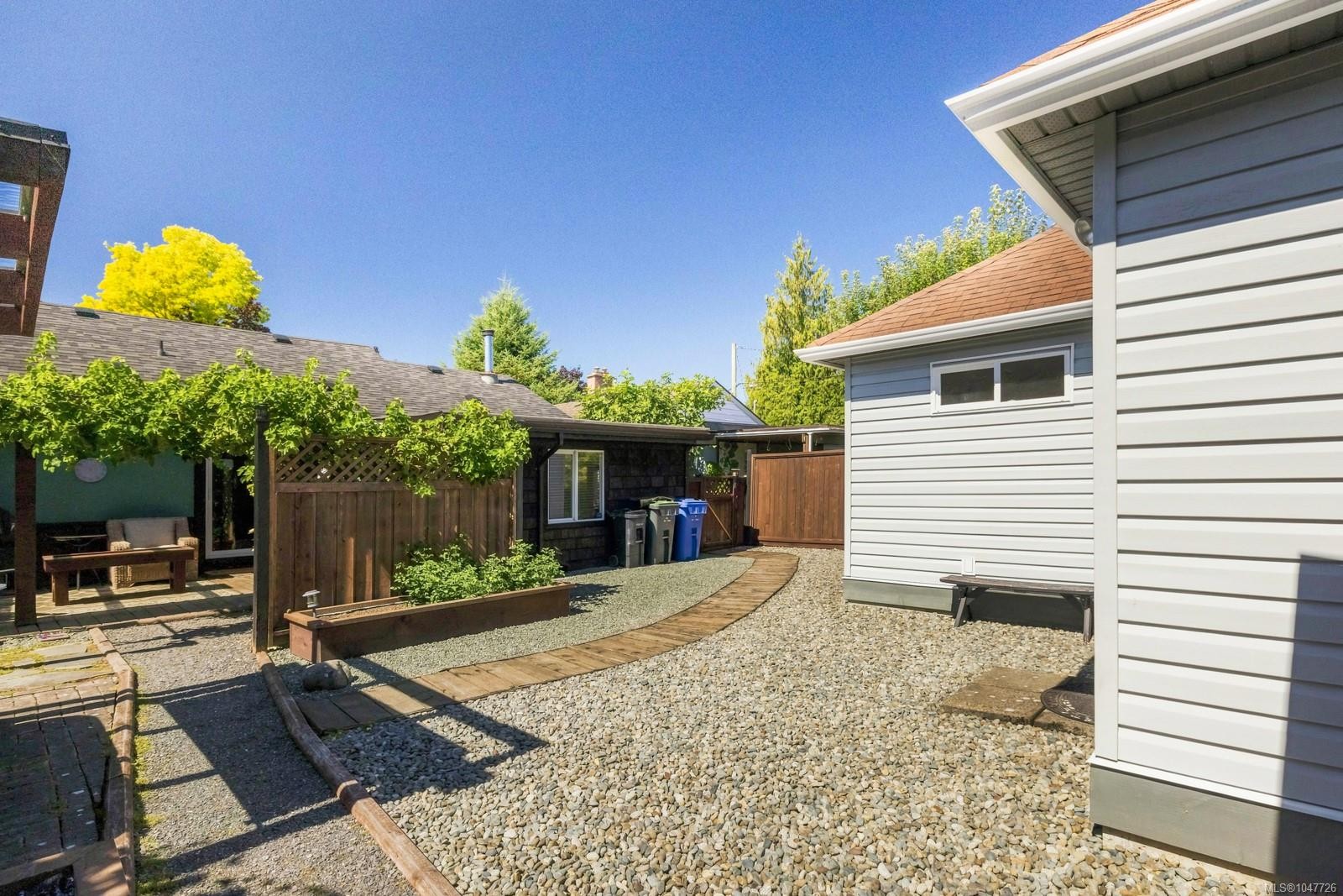 460 Bundock Ave, Duncan, BC