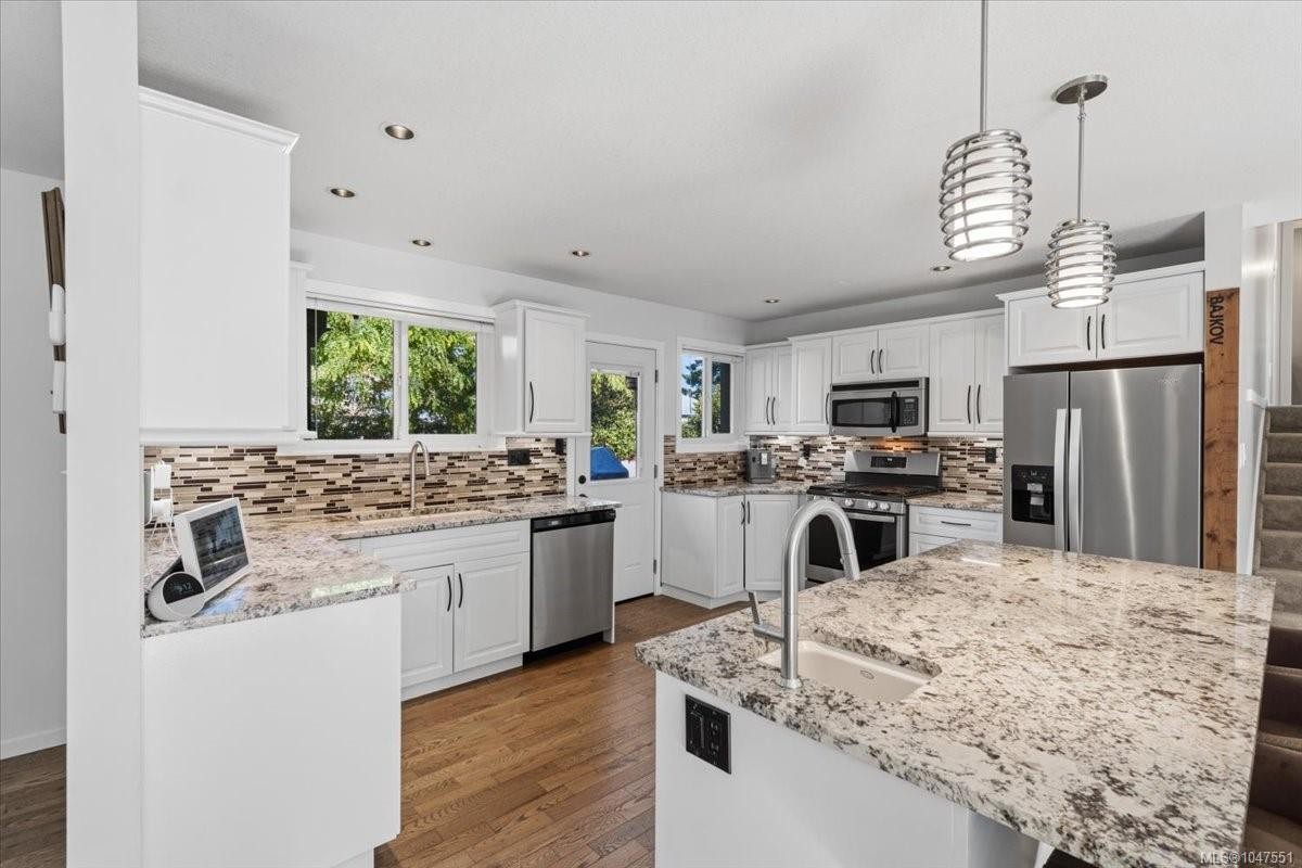 5579 Clipper Dr, Nanaimo, BC