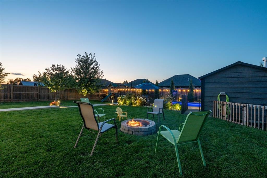 3939 Arie Court, Plympton-Wyoming, ON