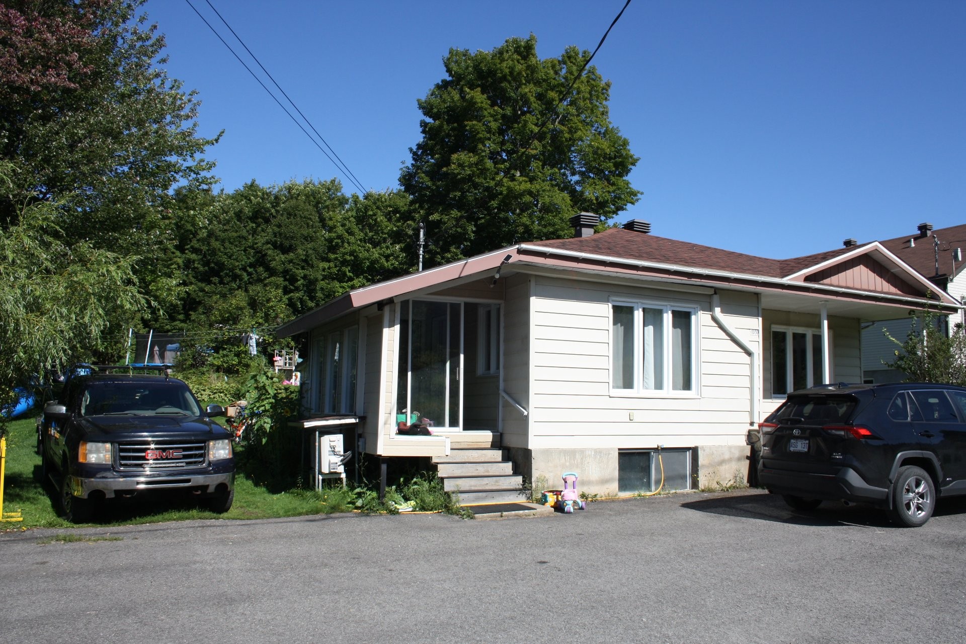 Façade - 10150 Route 335, Saint-Calixte, QC
