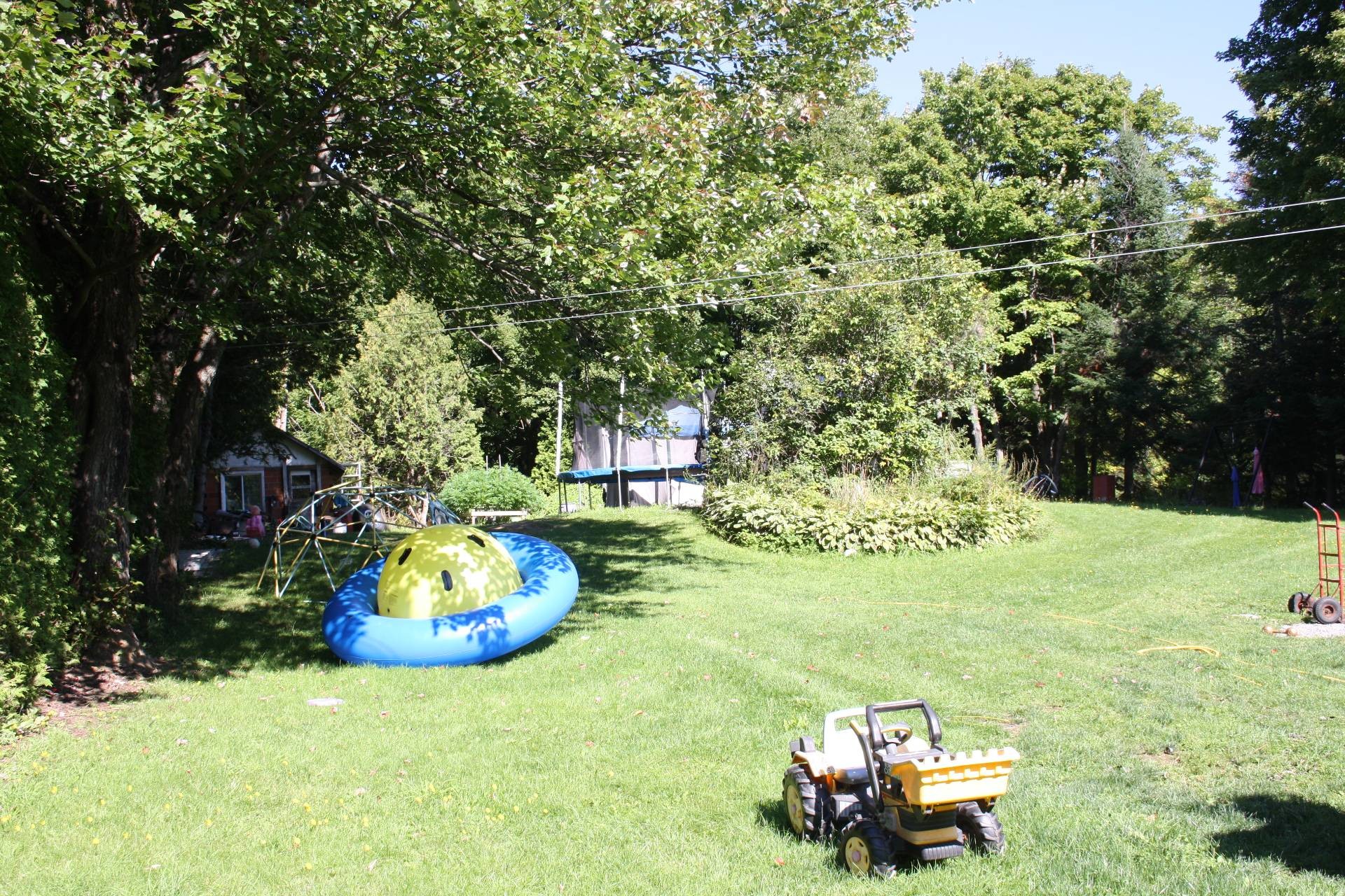 Cour - 10150 Route 335, Saint-Calixte, QC