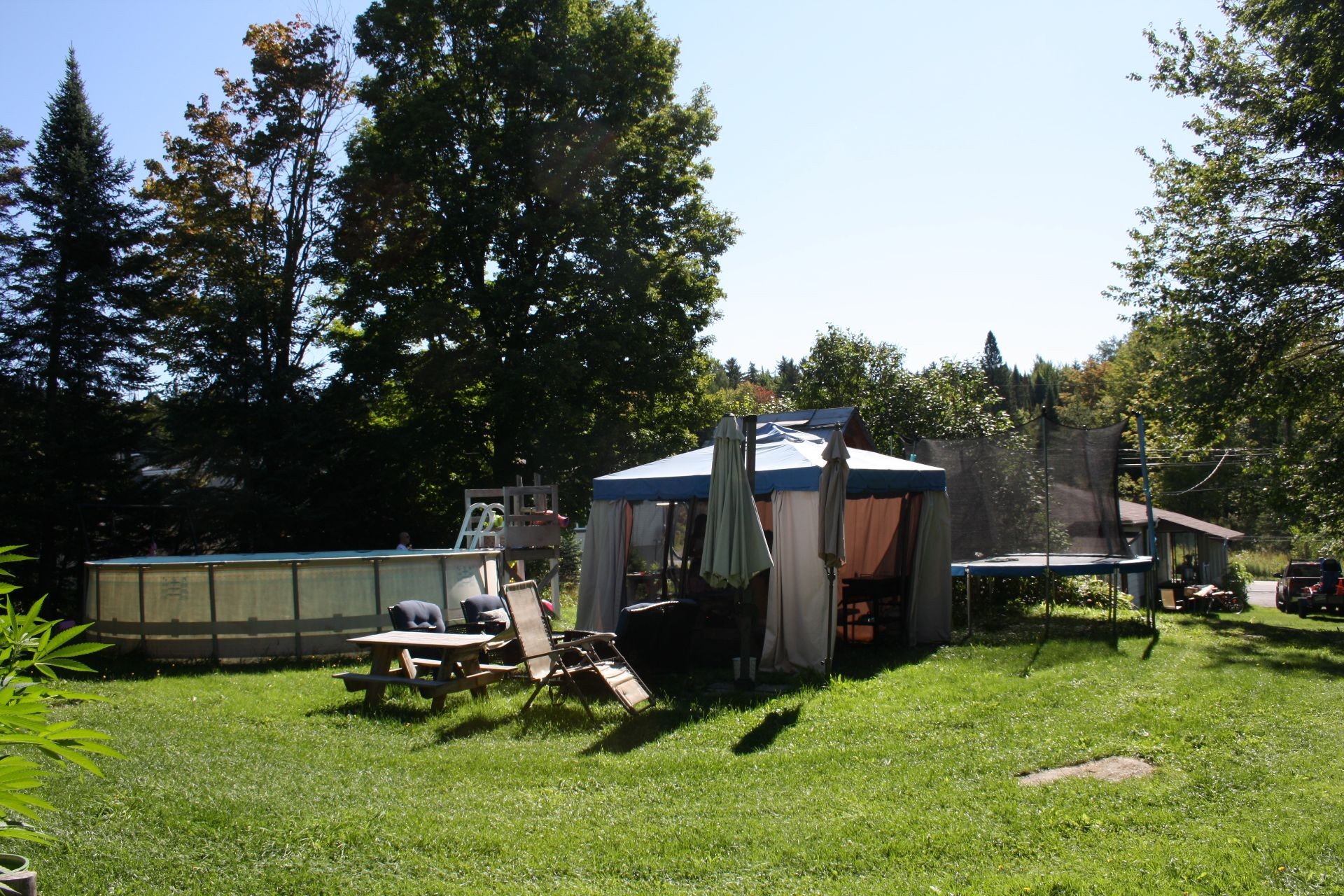 Cour - 10150 Route 335, Saint-Calixte, QC