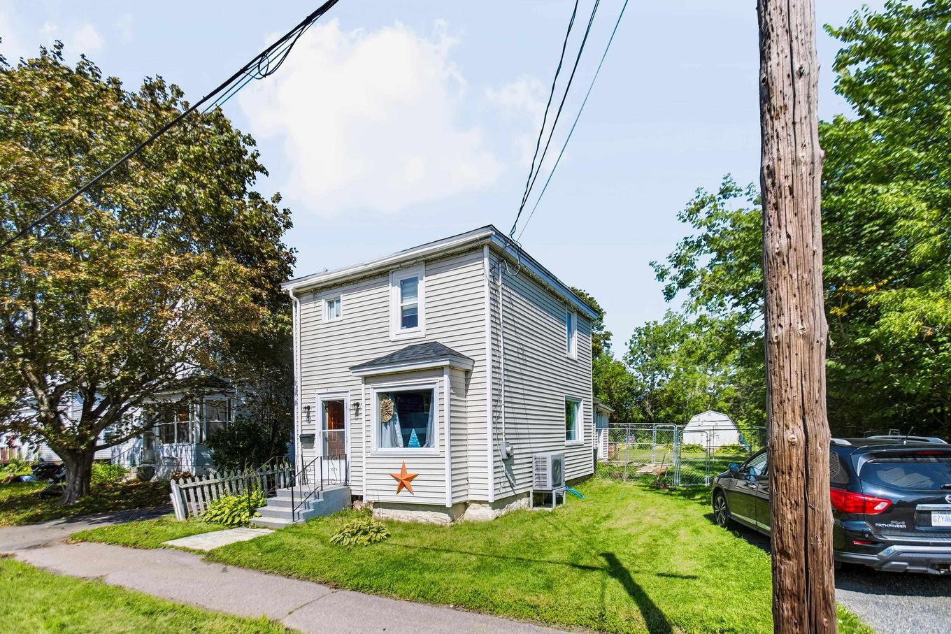 8 Lusby Street, Amherst, NS