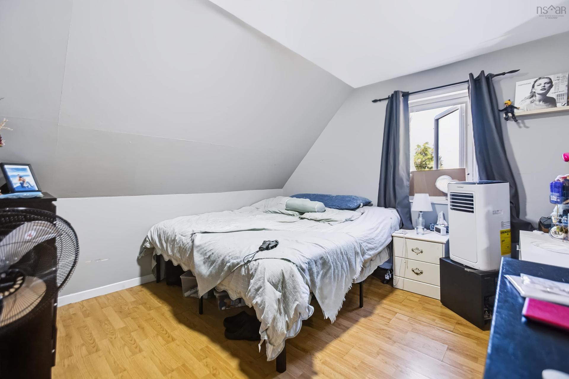 21 Victoria Street W, Amherst, NS
