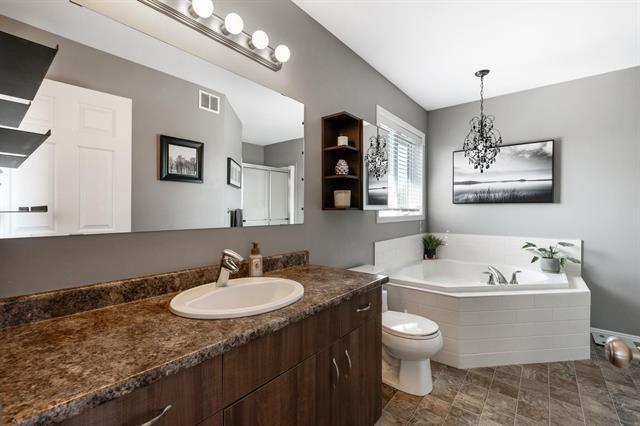 105 Ranville Rd, Winnipeg, MB