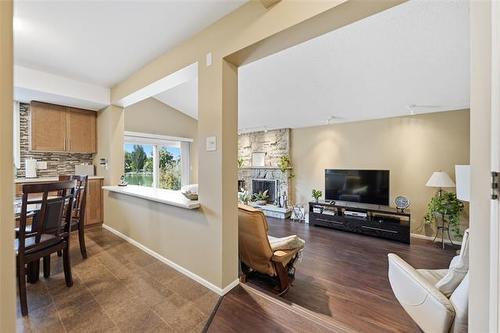 12 Seabrook Cove, Winnipeg, MB 