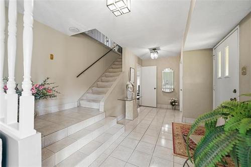 12 Seabrook Cove, Winnipeg, MB 