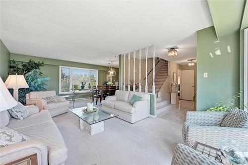 12 Seabrook Cove, Winnipeg, MB 