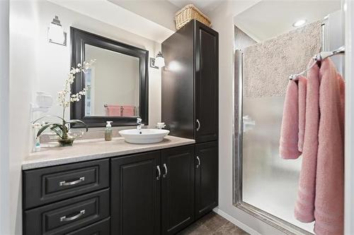12 Seabrook Cove, Winnipeg, MB 