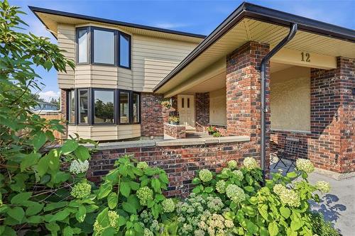 12 Seabrook Cove, Winnipeg, MB 