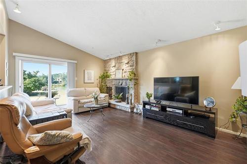 12 Seabrook Cove, Winnipeg, MB 