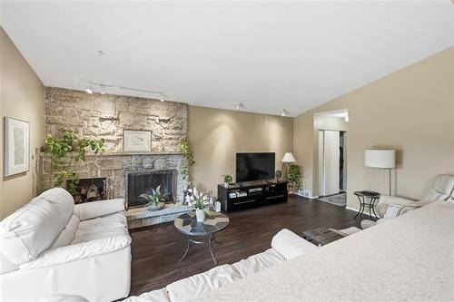 12 Seabrook Cove, Winnipeg, MB 
