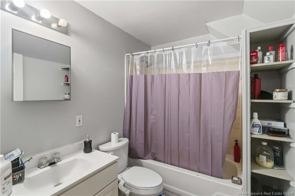 323 Saunders St, Fredericton, NB