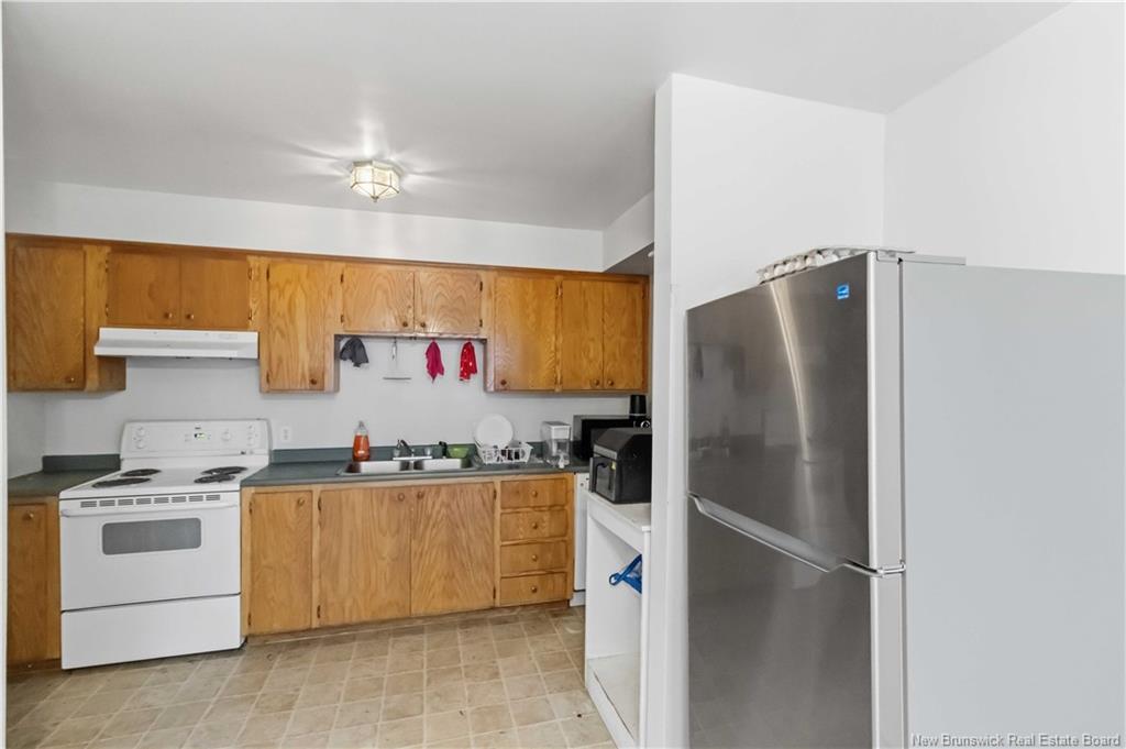 323 Saunders St, Fredericton, NB