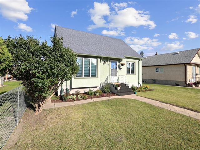 1031 Strathcona St, Winnipeg, MB