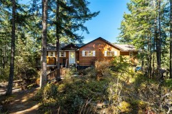 1387 Clun Pl Sooke, BC V9Z 1B1
