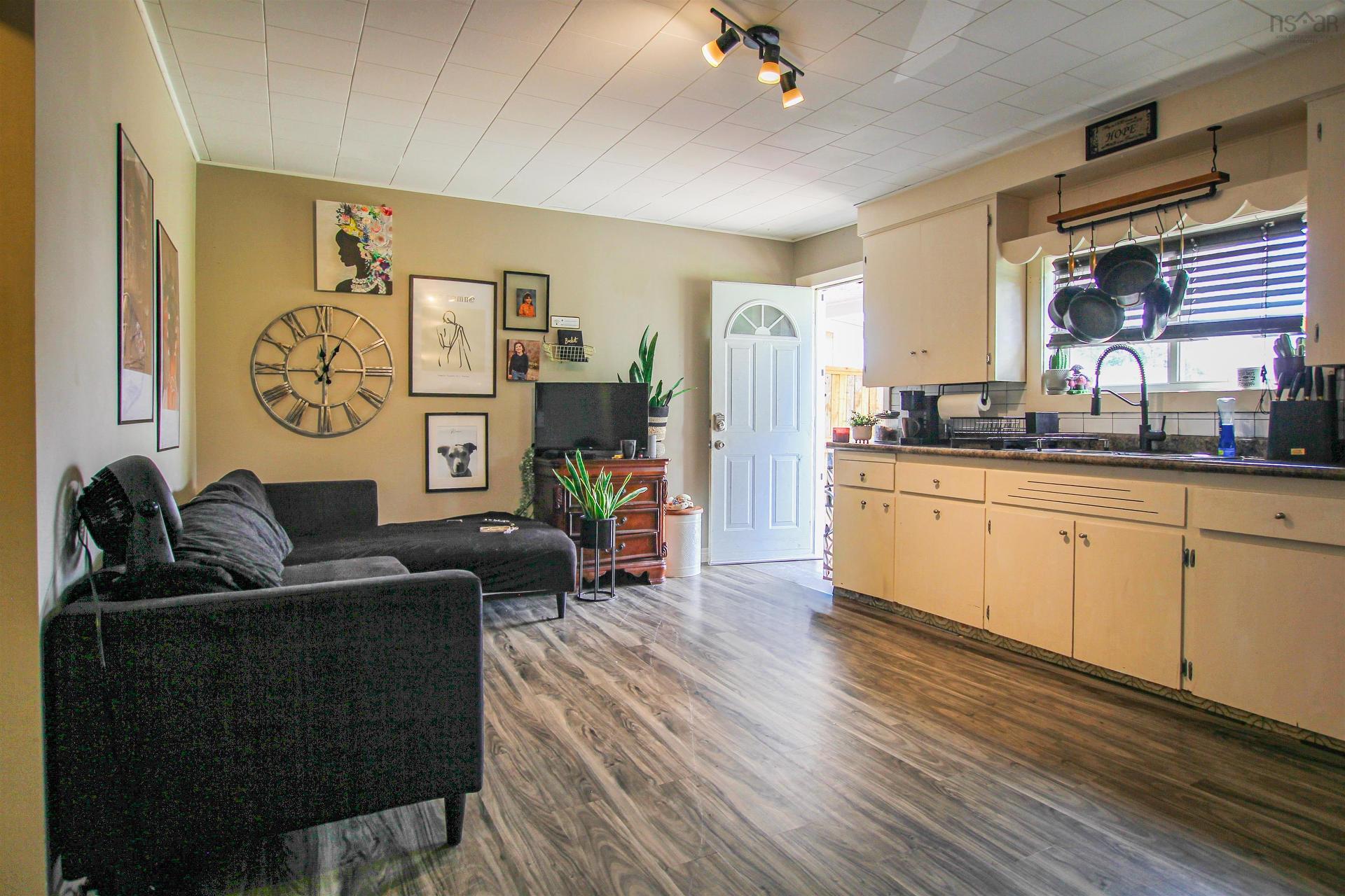 6452 Highway 3, Western Shore, NS