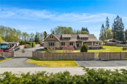 3816 Stuart Pl Campbell River, BC V9H 1J7