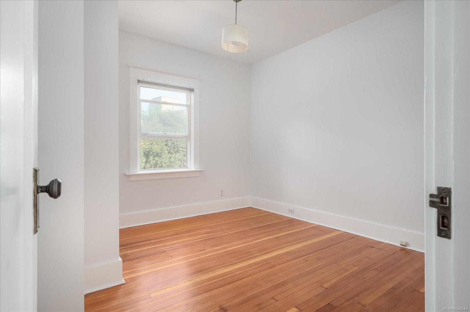 733 Fitzwilliam St, Nanaimo, BC