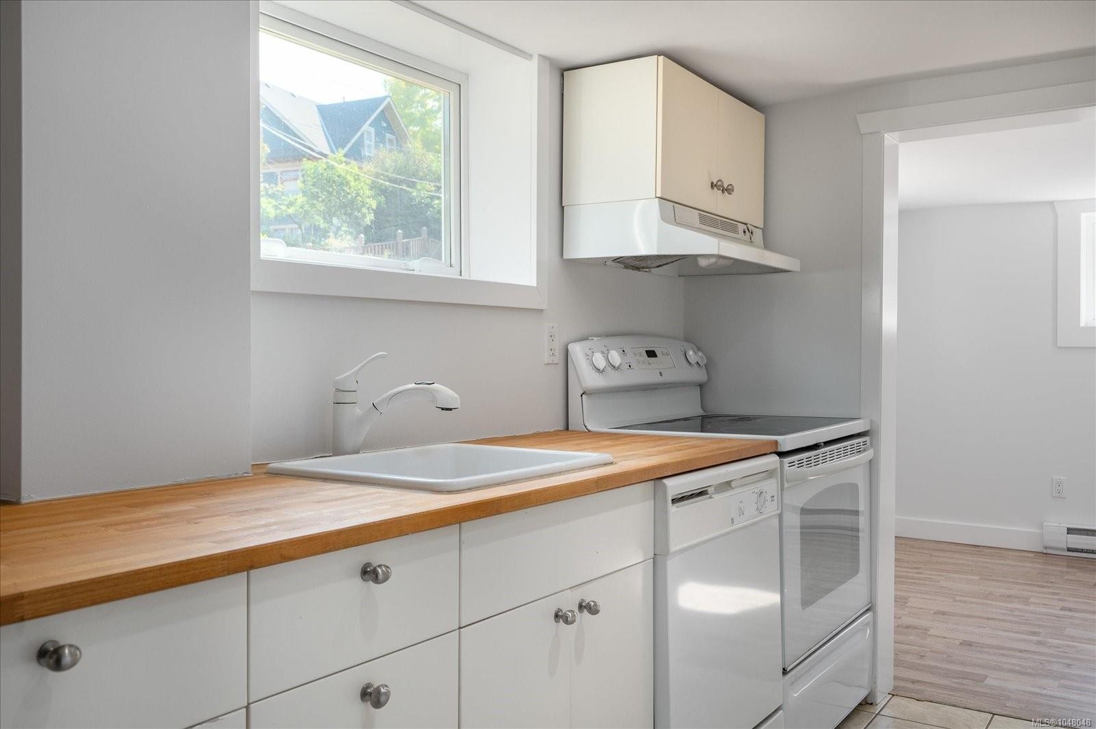 733 Fitzwilliam St, Nanaimo, BC