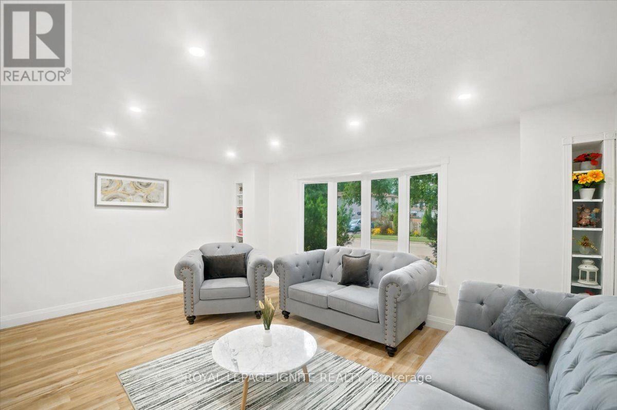 6 Upton Crescent, Guelph, ON