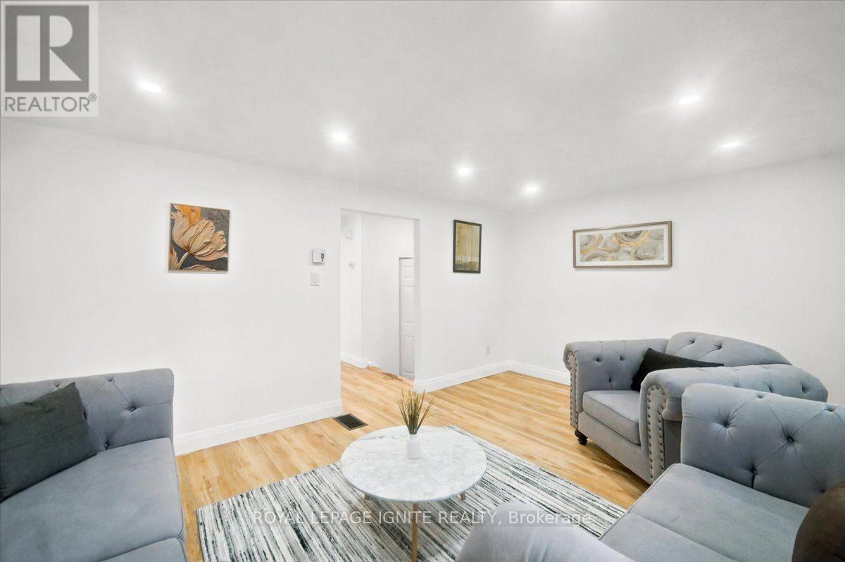 6 Upton Crescent, Guelph, ON