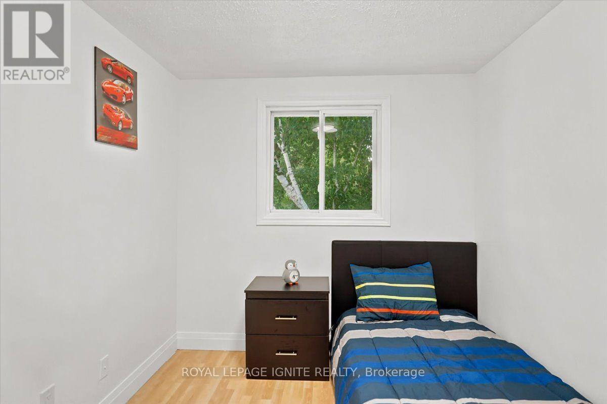 6 Upton Crescent, Guelph, ON