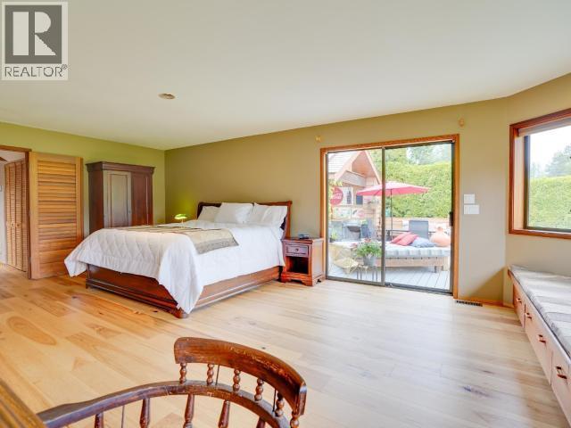 5366 Manson Ave, Powell River, BC